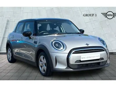 Used Mini Cooper Classic 136 HP (100 kW) 2023 Silver Hatchback