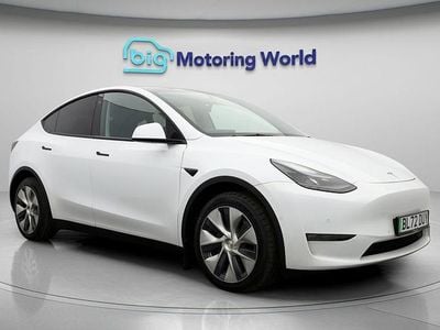 White Used 2022 Tesla Model Y Long Range AWD SUV | £20,800 (Fair price)
