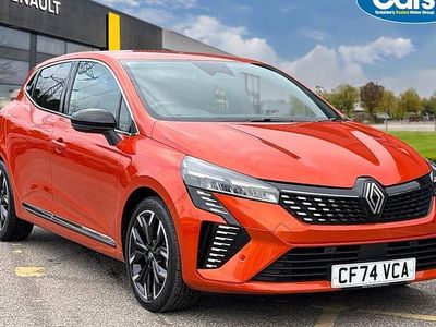 Used Renault Clio V Techno 143 HP (105 kW) 2024 Orange Hatchback