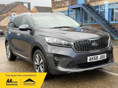 Usado Kia Sorento 200 CV (147 kW) 2018 Gris SUV