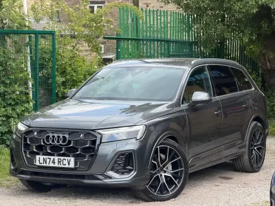 Used Audi Q7 S-Line 231 HP (169 kW) 2024 Grey SUV
