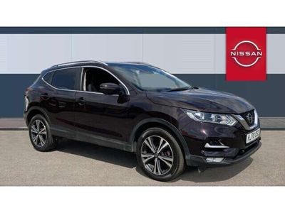 used Nissan Qashqai 1.3 DiG-T N-Connecta 5dr [Glass Roof Pack] Petrol Hatchback