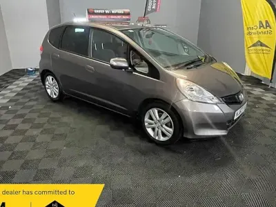 Used Honda Jazz ES 99 HP (72 kW) 2013 Brown Hatchback