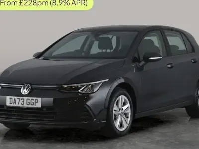 Begagnad VW Golf VIII Life 131 HK (96 kW) 2023 Grå Halvkombi