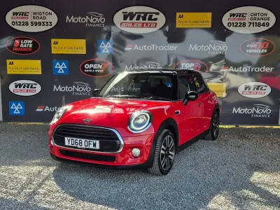Used Mini Cooper Hatch 136 HP (100 kW) 2018 Red Hatchback