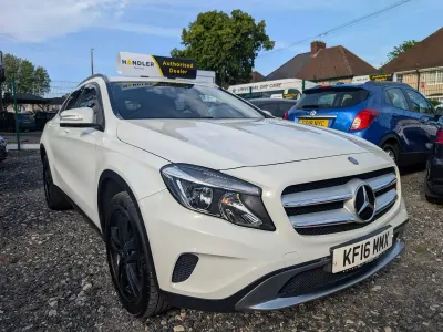 Used Mercedes GLA200 136 HP (100 kW) 2016 White SUV