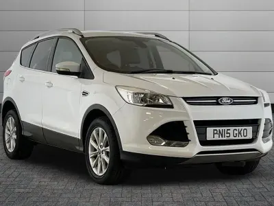 Used Ford Kuga Titanium 148 HP (108 kW) 2015 Frozen white SUV