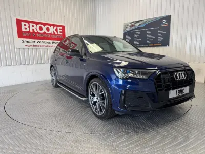 Używany Audi Q7 Comfort 286 KM (210 kW) 2021 Niebieski SUV