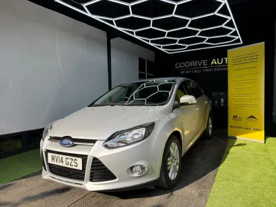 Used Ford Focus Titanium 125 HP (91 kW) 2014 Silver Hatchback