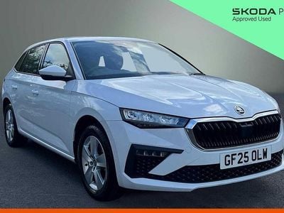Gebraucht Skoda Scala SE 116 PS (85 kW) 2025 Weiß Kleinwagen