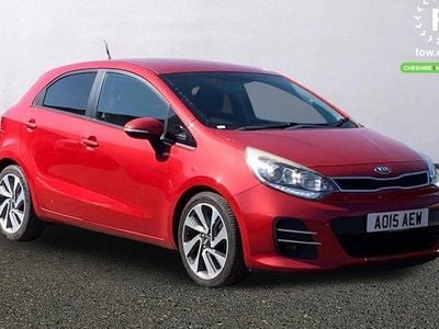 Begagnad Kia Rio 90 HK (66 kW) 2015 Röd Halvkombi