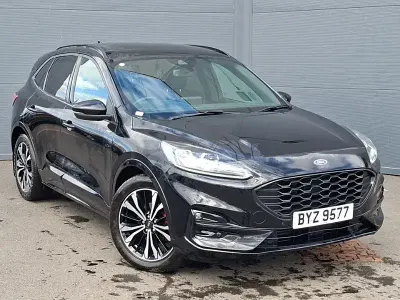 Begagnad Ford Kuga ST-Line X 190 HK (139 kW) 2023 Svart SUV