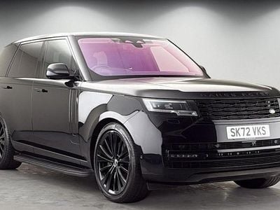 Begagnad Land Rover Range Rover First Edition 530 HK (389 kW) 2022 Svart SUV