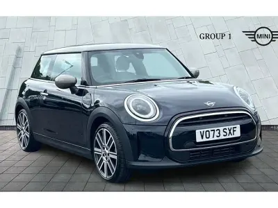 Usado Mini Cooper Exclusive 136 HP (100 kW) 2023 Preto Citadino