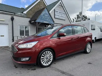 Used Ford Grand C-Max Titanium 120 HP (88 kW) 2017 Red MPV