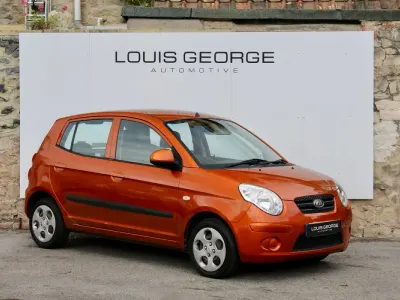 Used Kia Picanto 64 HP (47 kW) 2009 Orange Hatchback