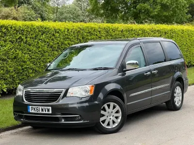 Usado Chrysler Grand Voyager Limited 2011 Cinzento Monovolume
