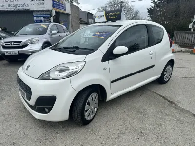 Second-hand Peugeot 107 Active 68 CP (50 kW) 2014 Alb Hatchback