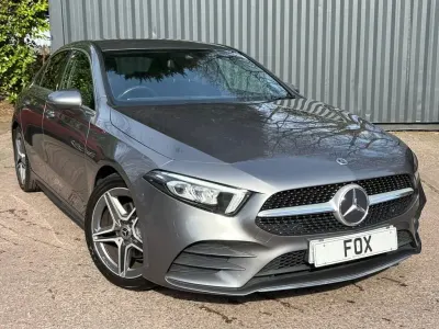 Begagnad Mercedes A200 AMG line 163 HK (119 kW) 2020 Grå Sedan