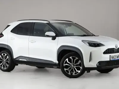 Used Toyota Yaris Cross Design 116 HP (85 kW) 2023 White SUV