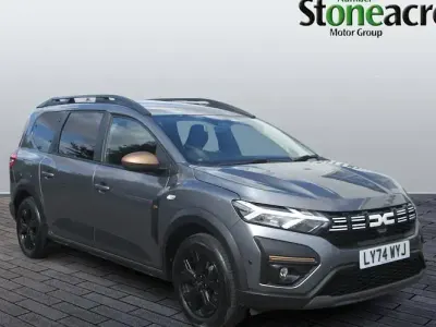 Used Dacia Jogger Extreme 141 HP (103 kW) 2024 Grey MPV