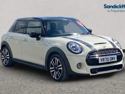 Used Mini Cooper S Exclusive 192 HP (141 kW) 2020 White Hatchback