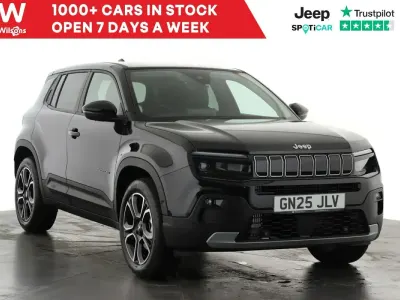Begagnad Jeep Avenger Summit 2025 Svart SUV