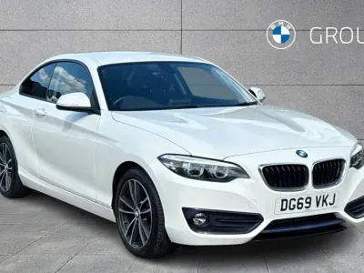 Used BMW 220 Sport Line 187 HP (137 kW) 2019 White Coupe