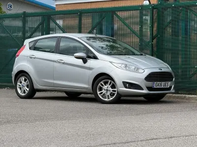 Used Ford Fiesta Zetec 100 HP (73 kW) 2016 Silver Hatchback