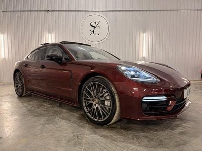 Usado Porsche Panamera Platinum Edition 2023 Vermelho Citadino