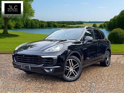 Black Used 2016 Porsche Cayenne SUV | £19,750 (Fair price)