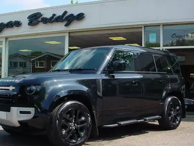 Usado Land Rover Defender 249 HP (183 kW) 2023 SUV