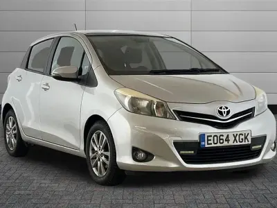 Used Toyota Yaris 101 HP (74 kW) 2014 Tyrol silver Hatchback