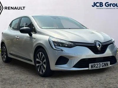 Used Renault Clio Evolution 90 HP (66 kW) 2023 Silver Hatchback