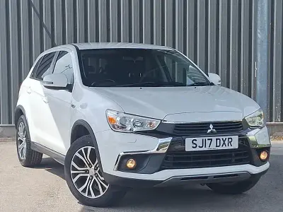 Used Mitsubishi ASX 115 HP (84 kW) 2017 White SUV