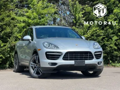 Używany Porsche Cayenne 2011 Srebrny SUV