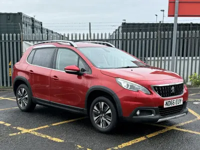 Begagnad Peugeot 2008 Allure 2016 Röd SUV
