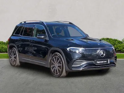 Käytetty Mercedes EQB300 Executive 167 kW (228 HP) 2024 Musta Katumaasturi