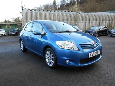 Blue Used 2012 Toyota Auris Hatchback | £2,995 (Fair price)
