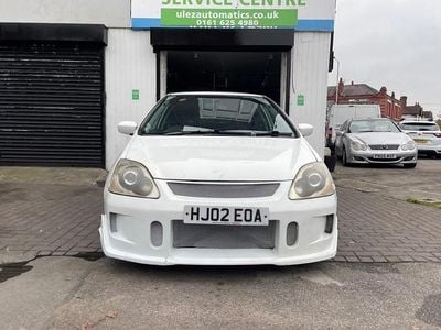 White Used 2002 Honda Civic Type R Hatchback | £7,995 (A bit pricey)