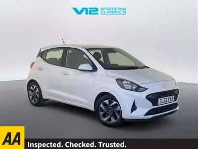 Used Hyundai i10 Advanced 67 HP (49 kW) 2023 White Hatchback