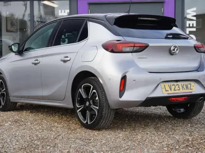 Używany Vauxhall Corsa Ultimate 99 KM (72 kW) 2023 Szary Hatchback