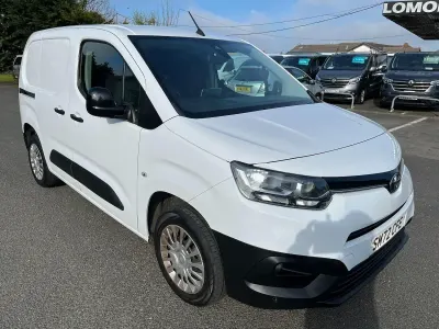 Used Toyota Proace 120 HP (88 kW) 2022 White MPV