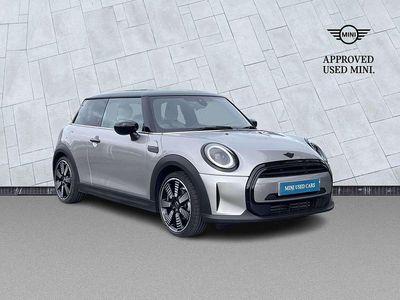 Używany Mini Cooper Exclusive 134 KM (98 kW) 2023 Srebrny Hatchback
