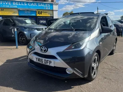 Used Toyota Aygo X-clusiv 69 HP (50 kW) 2016 Grey Hatchback