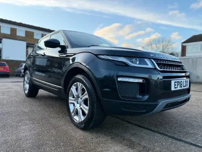 Używany Land Rover Range Rover evoque SE 180 KM (132 kW) 2018 Czarny SUV