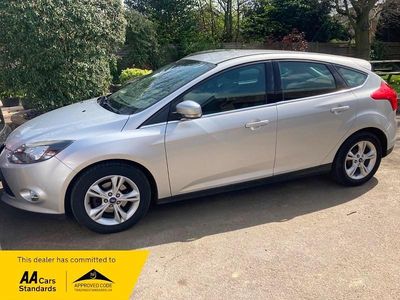 Used Ford Focus Zetec 2014 Silver Hatchback