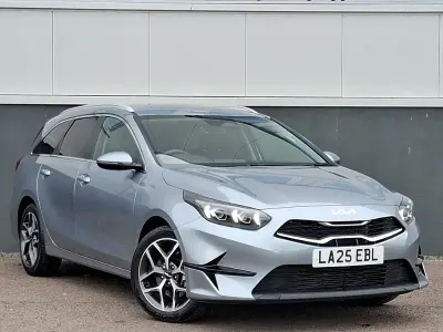 Used Kia Ceed 138 HP (101 kW) 2025 Silver Hatchback