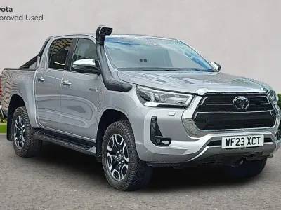 Used Toyota HiLux 204 HP (150 kW) 2023 Silver blade Pickup