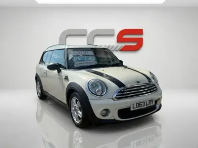 Used Mini One Clubman 90 HP (66 kW) 2013 White Estate